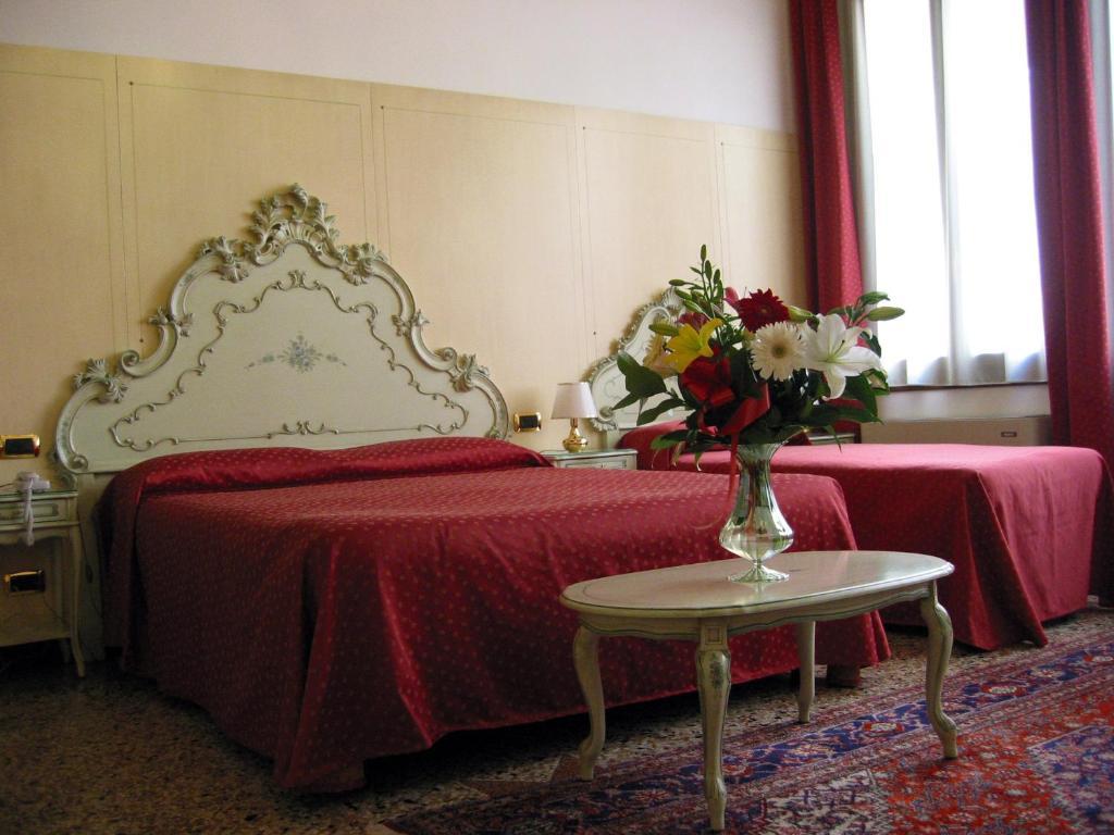 Guesthouse Ca' San Marcuola 1 Venedig Værelse billede